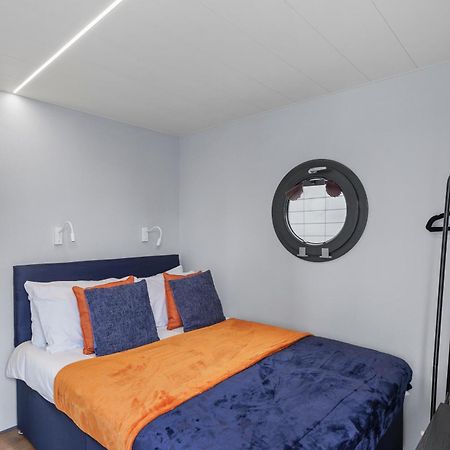 Unique Water Lodge In London - Sleeps 6 Luaran gambar