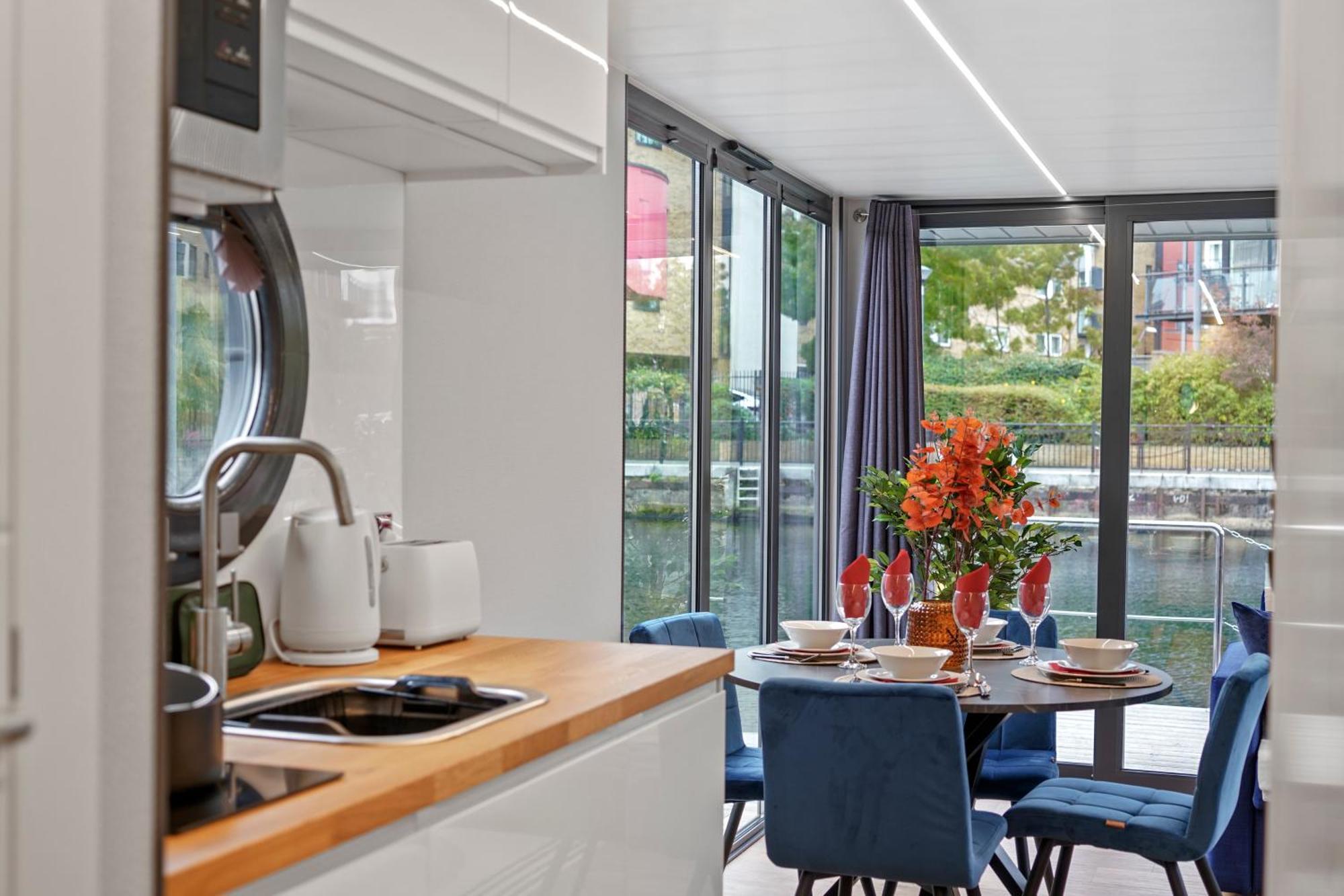 Unique Water Lodge In London - Sleeps 6 Luaran gambar